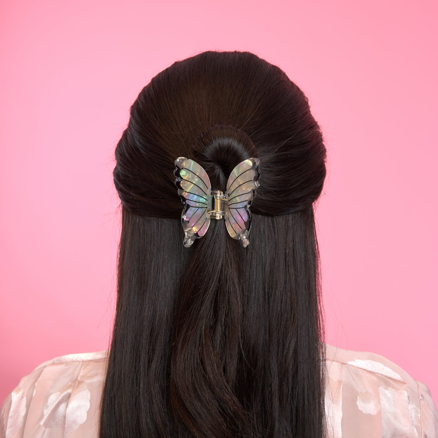 Fine Dark Hair Half-Up With Iridescent Clip Fine Dark Hair Half-Up With Iridescent Clip — Butterfly Hair Clip Hairstyles 2027