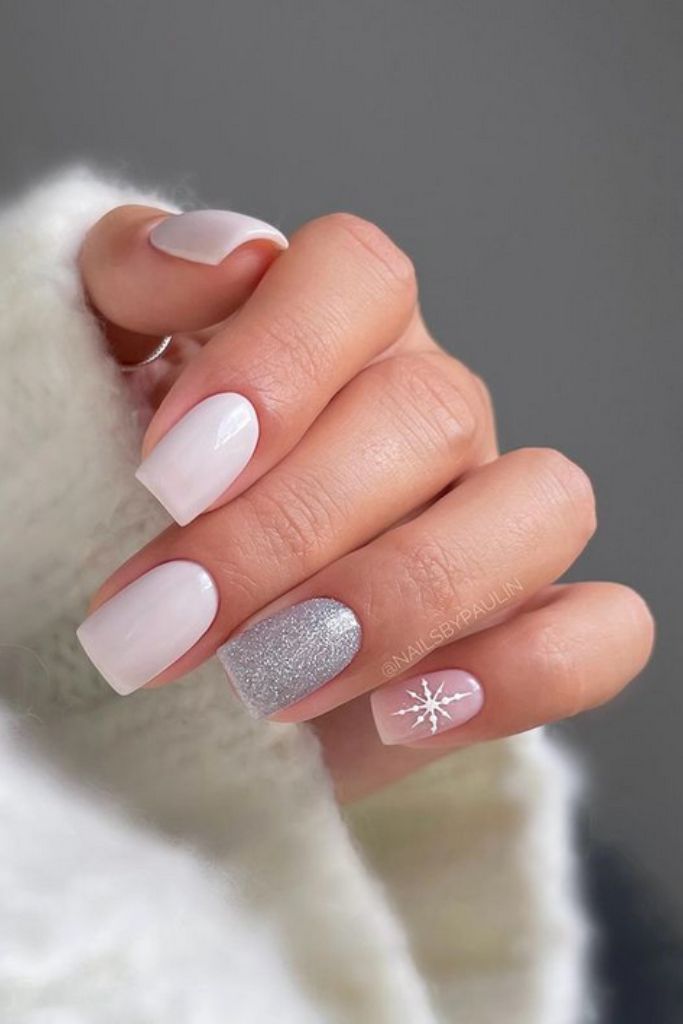 Short Square Snowflake Decal with Glitter Short Square Snowflake Decal with Glitter — Winter White Nails 2027