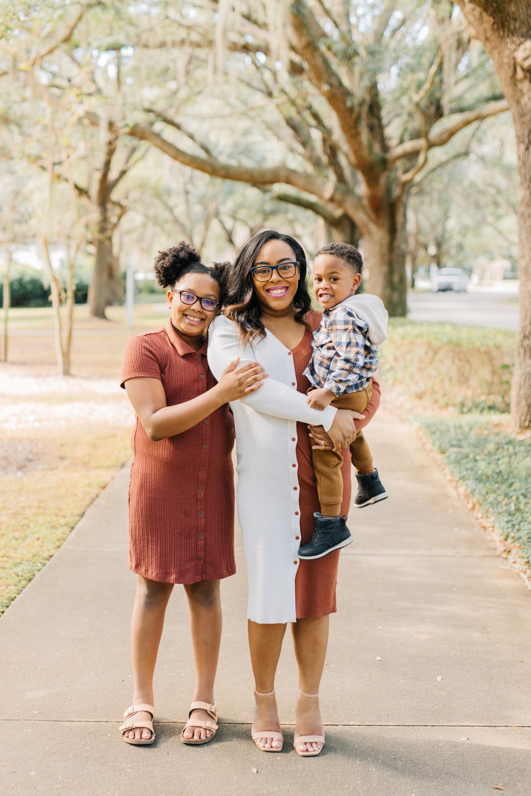 Rust Ribbed Trend: Matching Dresses and Cardigan Rust Ribbed Trend: Matching Dresses and Cardigan — Spring Family Photo Outfits 2027