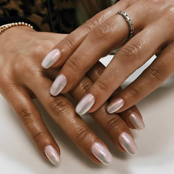 Everyday Versatile Pearlescent Milky Pink Shimmer Medium Oval Nails Everyday Versatile Pearlescent Milky Pink Shimmer Medium Oval Nails — Practical Mom Nails 2027