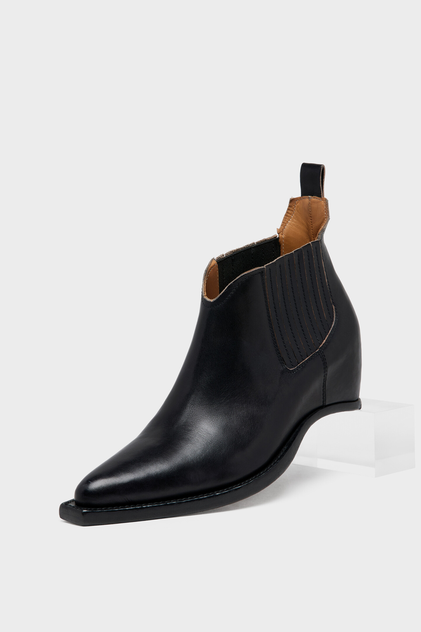 Angular Heel Black Leather Chelsea Boots Angular Heel Black Leather Chelsea Boots — Chelsea Boots Outfits 2027