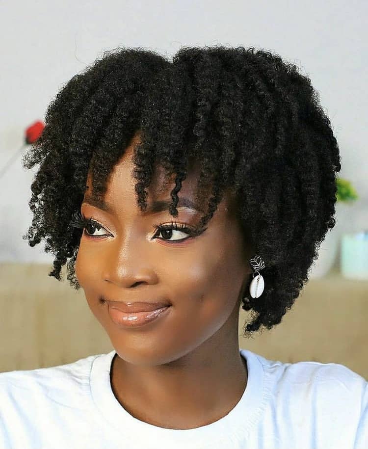 Short Bob With Side-Swept Bangs Short Bob With Side-Swept Bangs — 4C Hairstyles 2027