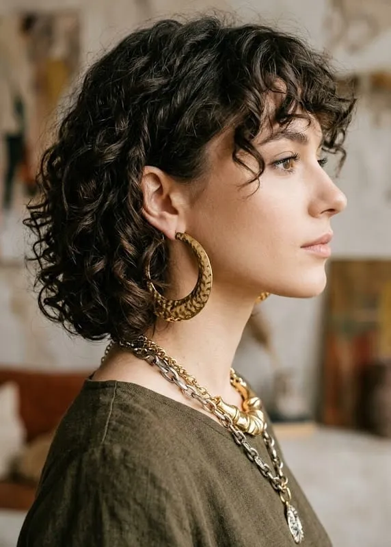 Textured Chin Bob With Short Bangs Textured Chin Bob With Short Bangs — Curly Haircuts 2027