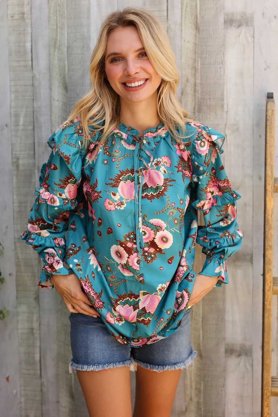 Denim Shorts Outfit Idea Denim Shorts Outfit Idea — Summer Blouse Outfits 2027