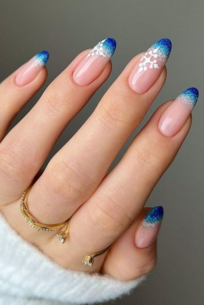 Nude Glitter Gradient Snowflake Nude Glitter Gradient Snowflake — Snowflake Nails 2027