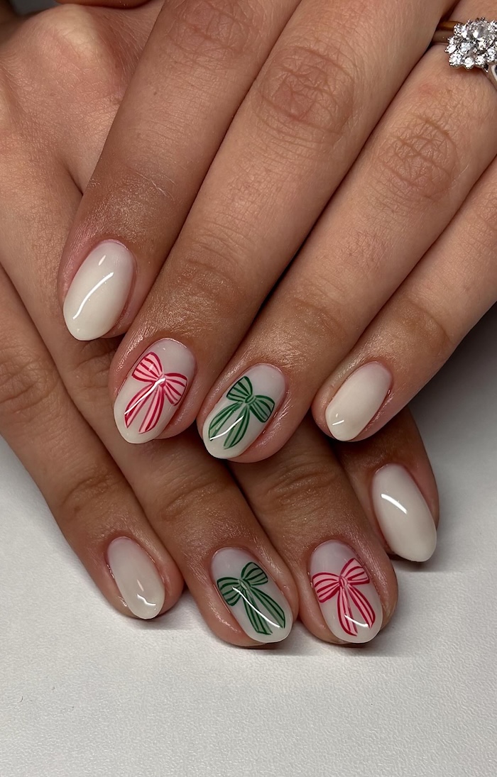 Milky White Christmas Bow Nails Milky White Christmas Bow Nails — Small Bow Nails 2027