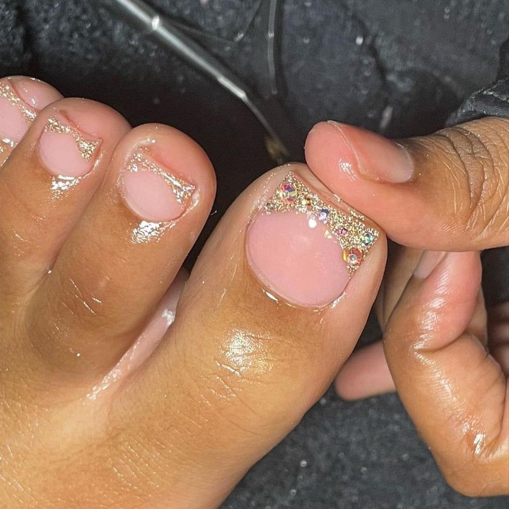 Glossy With Glitter Accents Visual Idea Glossy With Glitter Accents Visual Idea — Light Pink Toe Nails 2027