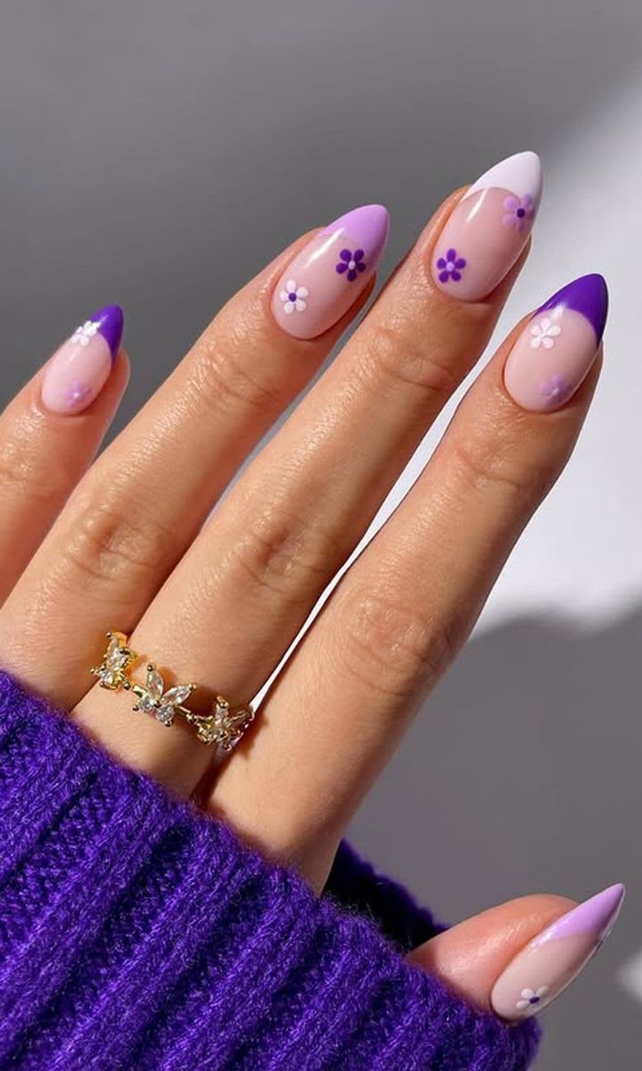 One Hand Visual Idea — Lavender Nails 2027