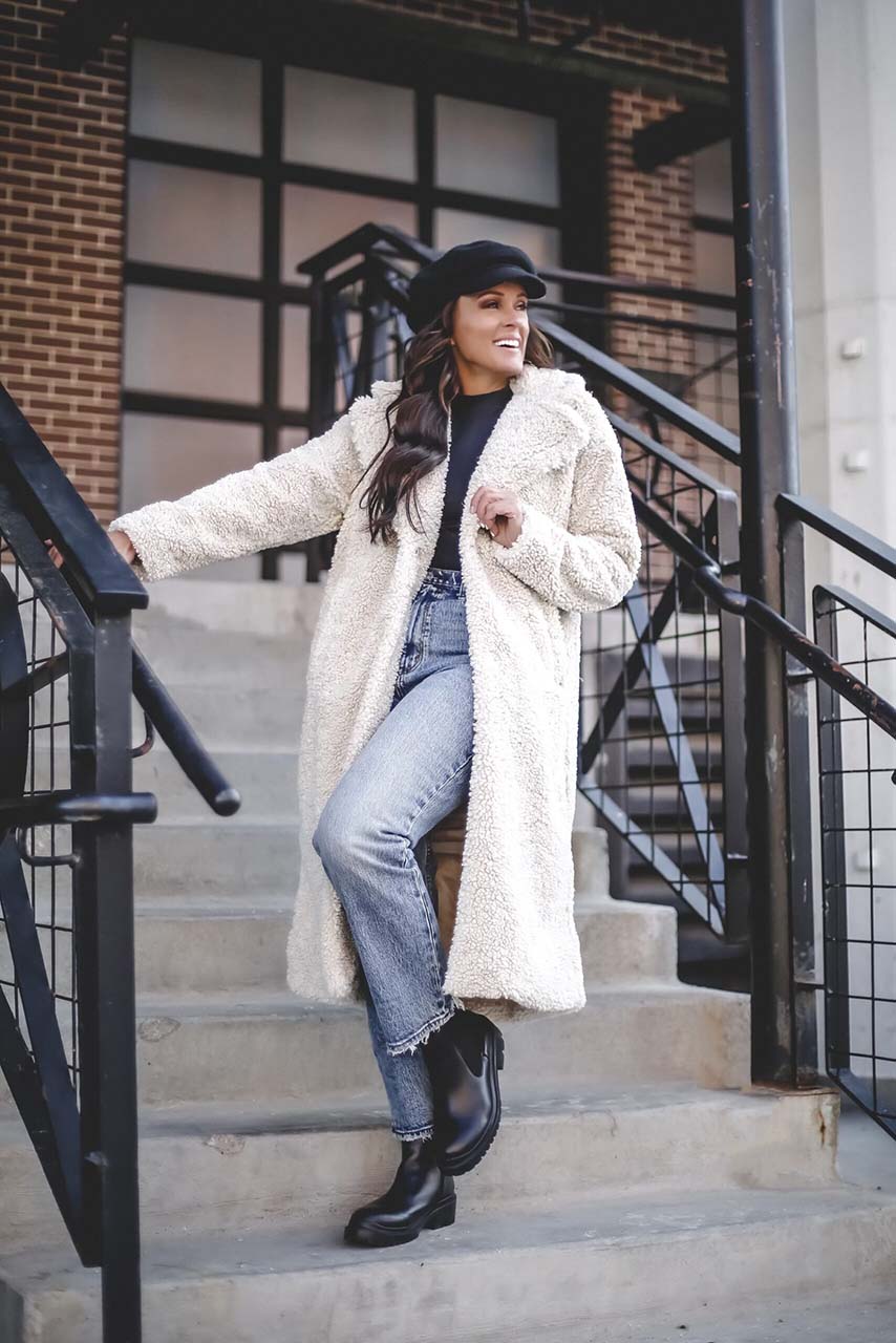 Abercrombie's Cozy Teddy Coat for Casual Days Abercrombie's Cozy Teddy Coat for Casual Days — Abercrombie Outfits 2027