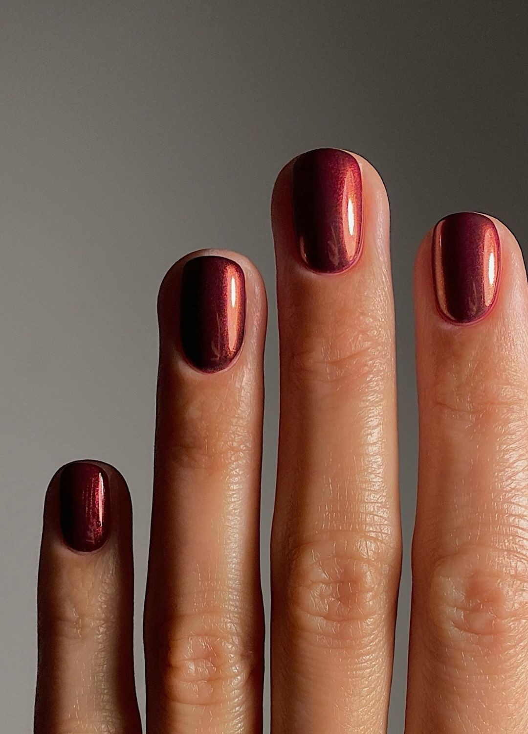 Deep Metallic Red Chrome Oval Nails Deep Metallic Red Chrome Oval Nails — Winter Gel Nail Colors 2027