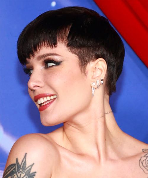 Edgy Black Pixie with Undercut and Blunt Fringe Edgy Black Pixie with Undercut and Blunt Fringe — Pixie 2027 with Bangs
