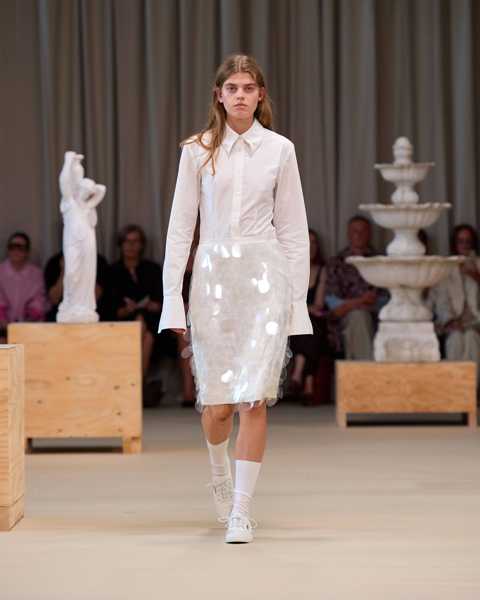 White Button-Down with Sequined Pencil Skirt and Sneakers White Button-Down with Sequined Pencil Skirt and Sneakers — Scandinavian Outfits 2027