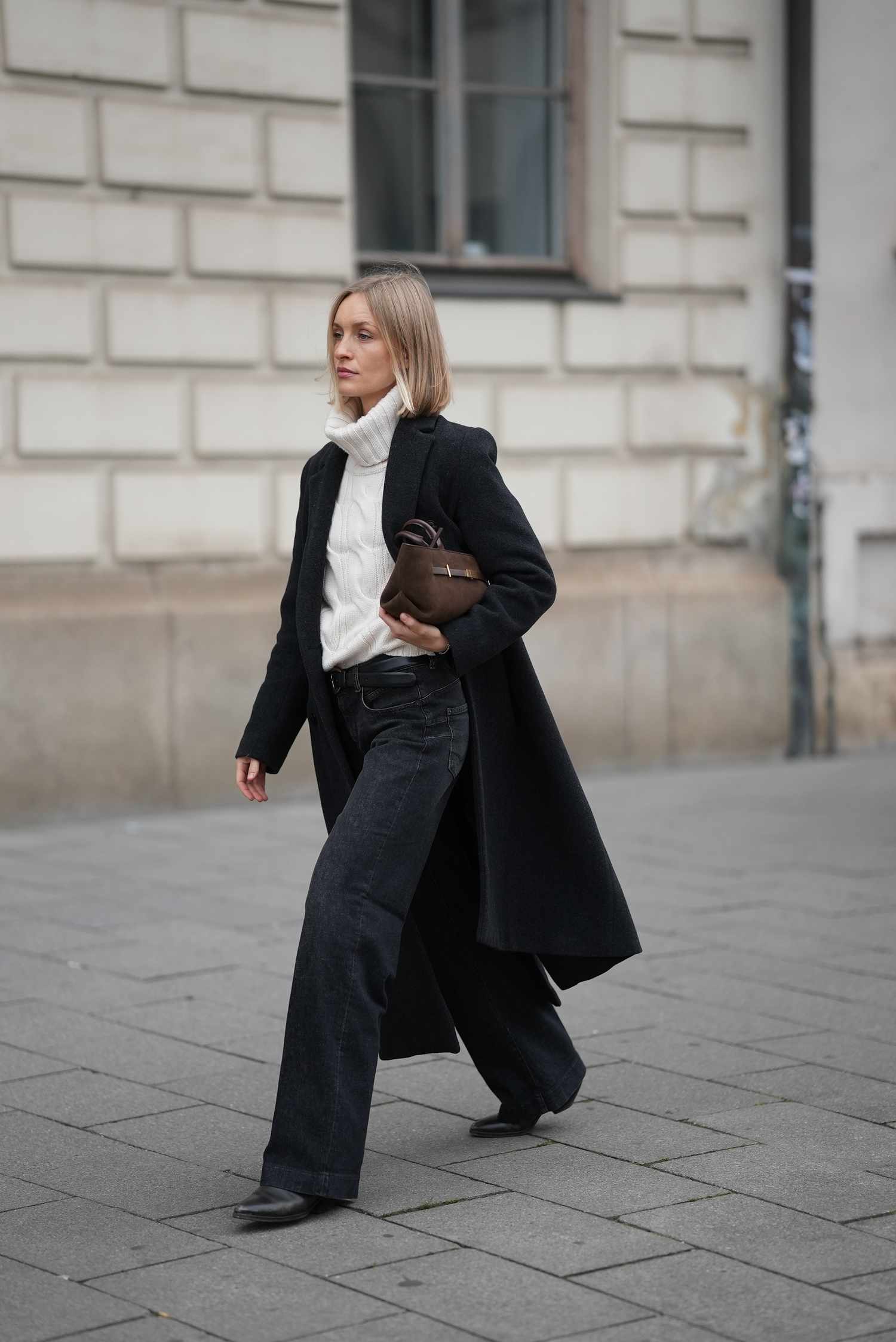 Cozy Monochrome: Black Wide-Leg Jeans with Wool Coat Cozy Monochrome: Black Wide-Leg Jeans with Wool Coat — Jeans Outfits 2027