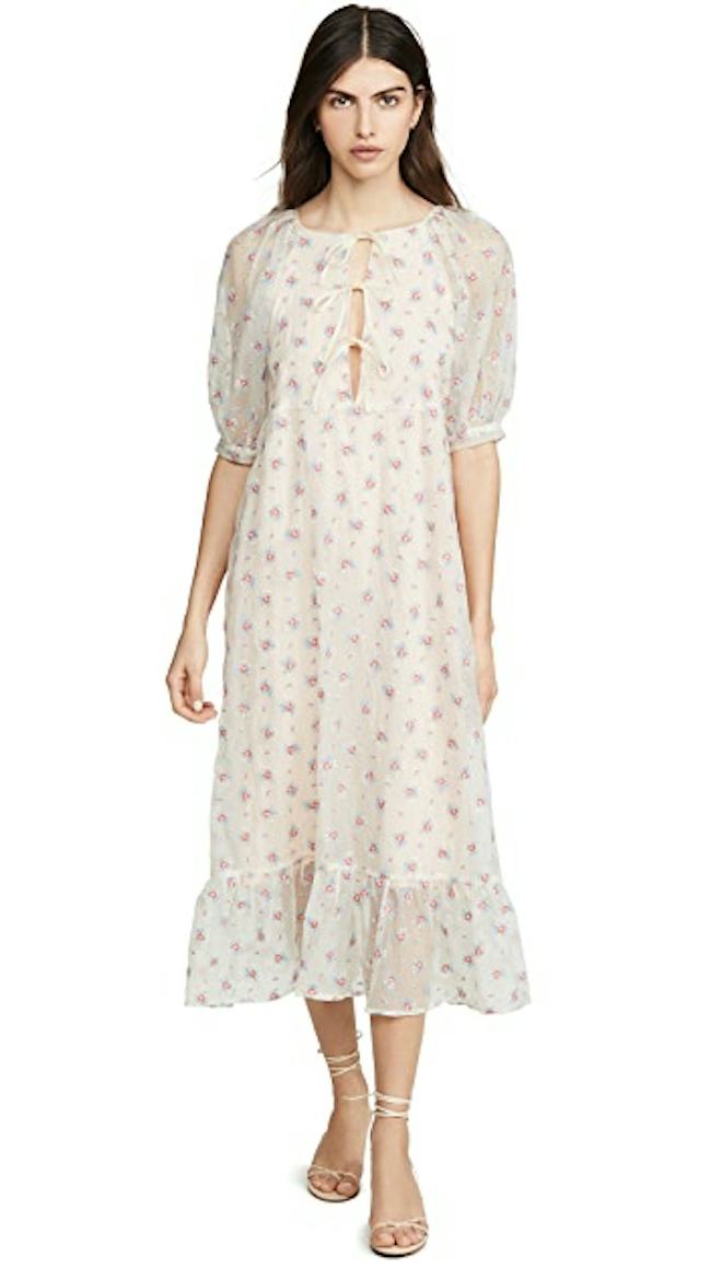 Color-Blocked Tiered Midi Dress with White Flat Sandals Color-Blocked Tiered Midi Dress with White Flat Sandals — Dress 2027 with Sandals Outfit