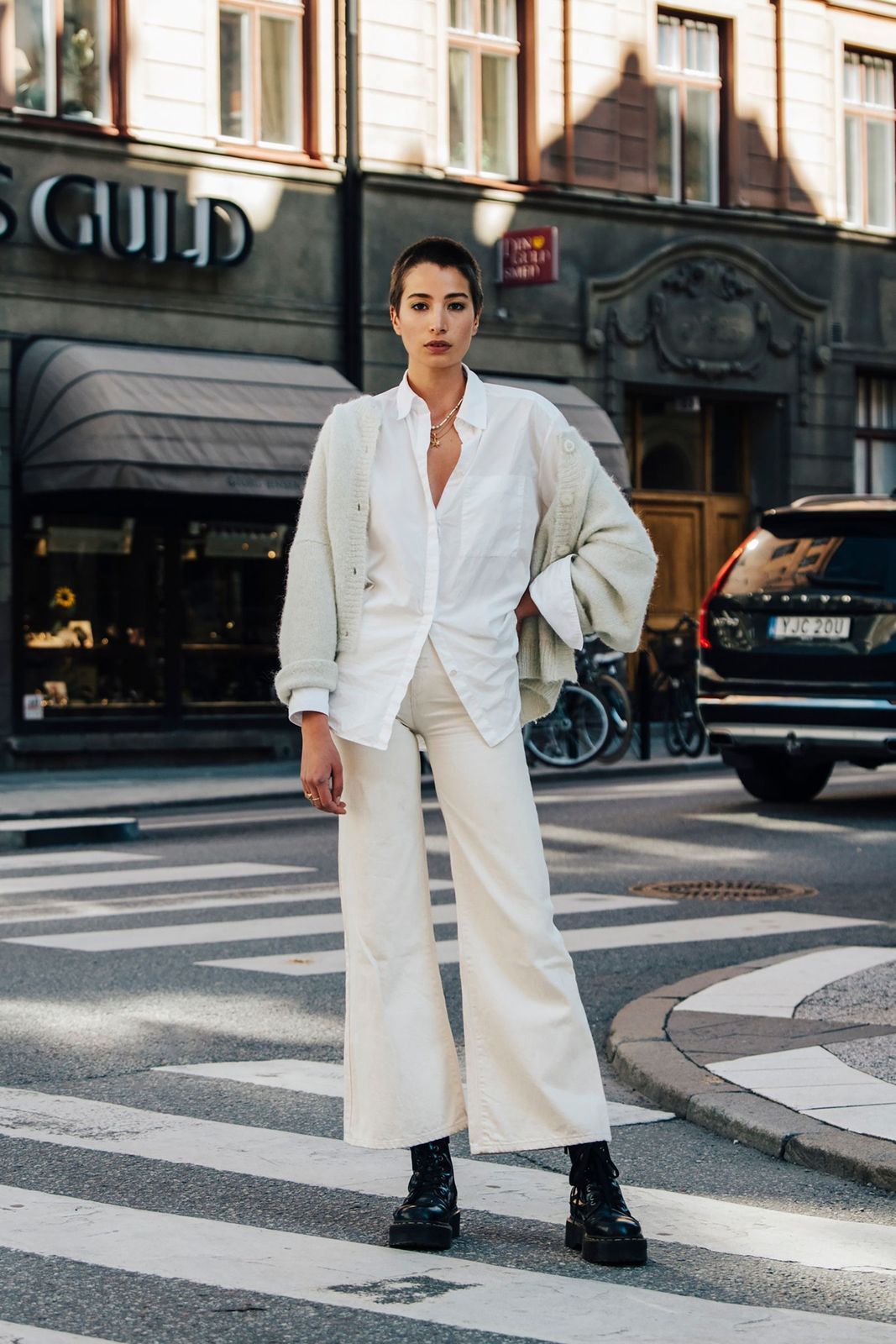 Oversized Cardigan with Wide-Leg Trousers for Cozy Chic — Minimal Scandinavian Outfits 2027
