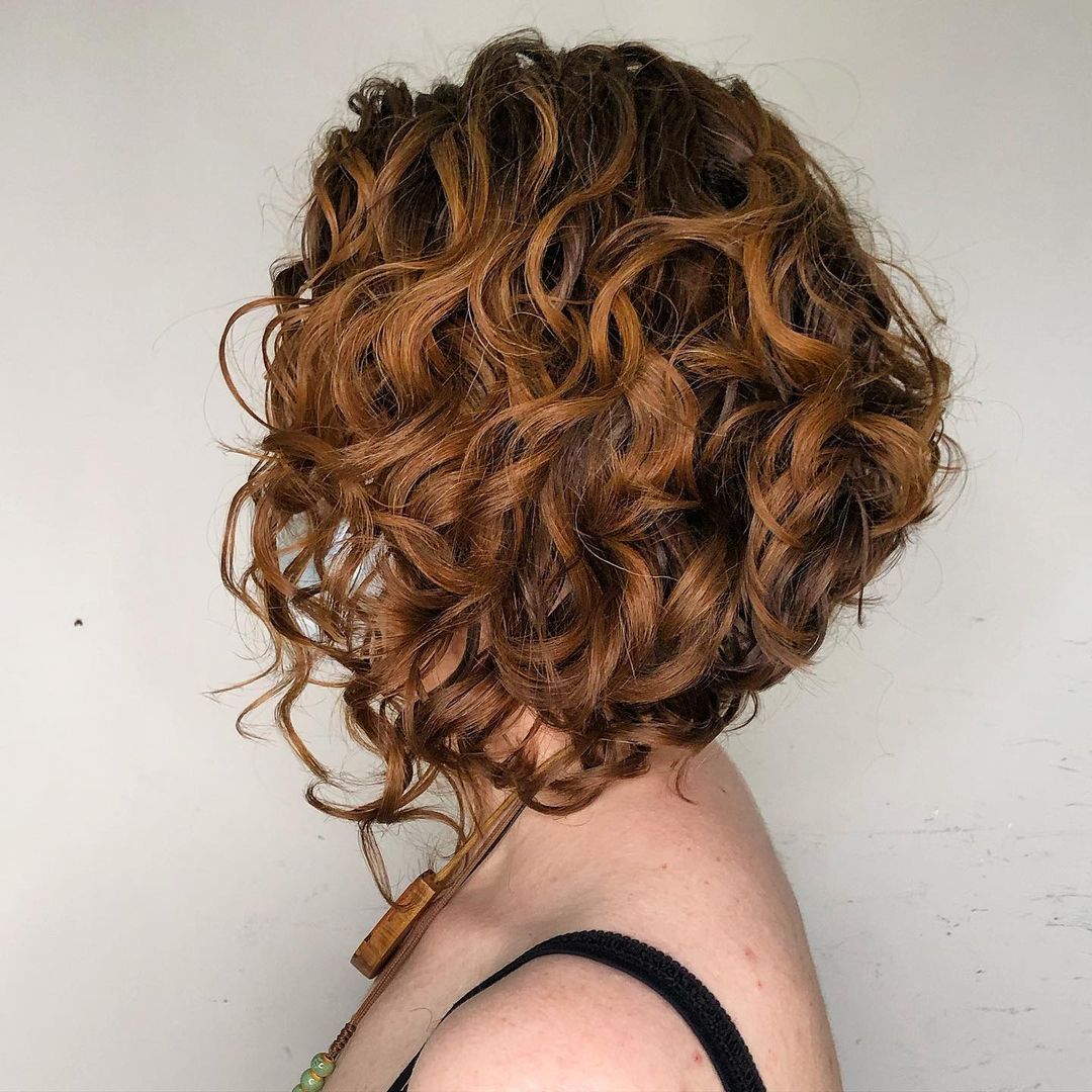 Chin Visual Idea — Loose Curly Hairstyles 2027