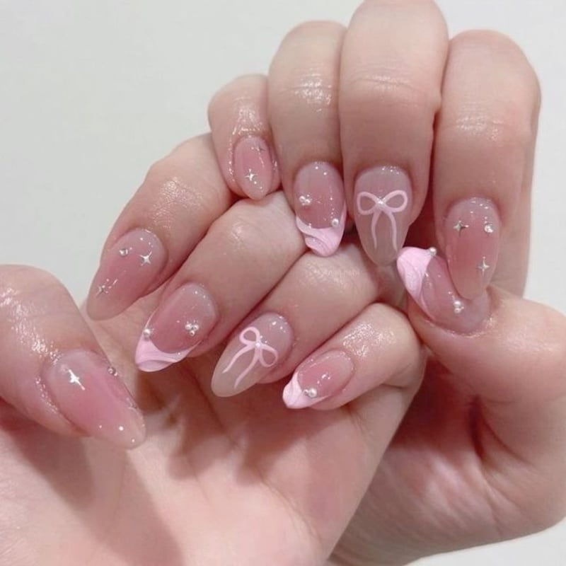 Delicate White Bow French Tips Delicate White Bow French Tips — Small Bow Nails 2027