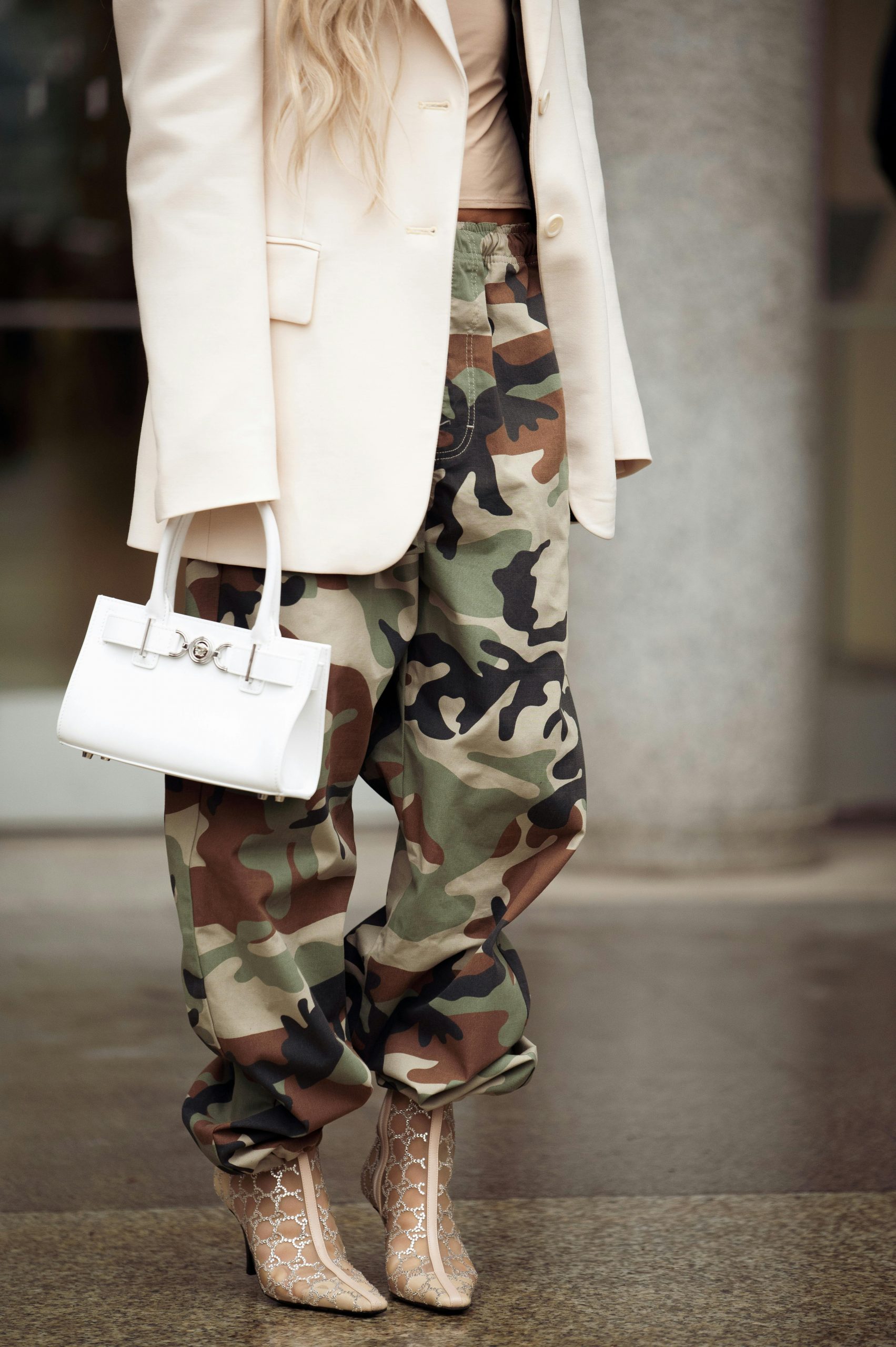 Camouflage Cargo Pants with a Blazer for Smart Casual Camouflage Cargo Pants with a Blazer for Smart Casual — Cargo Pants Outfits 2027