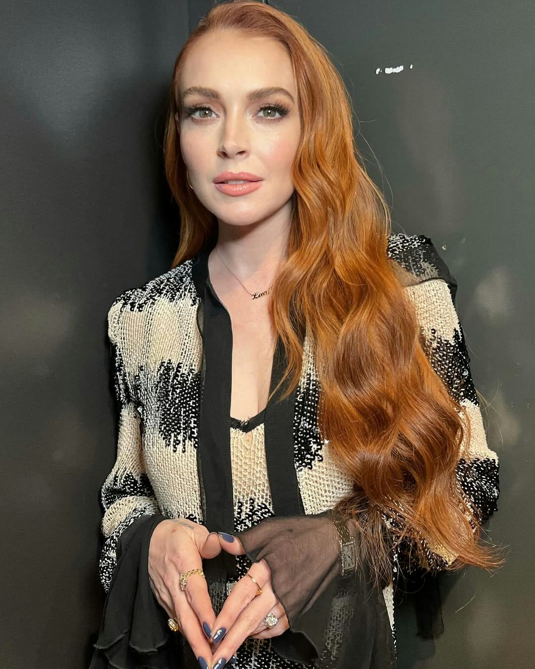 Long Layers Vibrant Red-Copper Mid-Back Waves Long Layers Vibrant Red-Copper Mid-Back Waves — Copper Hair 2027