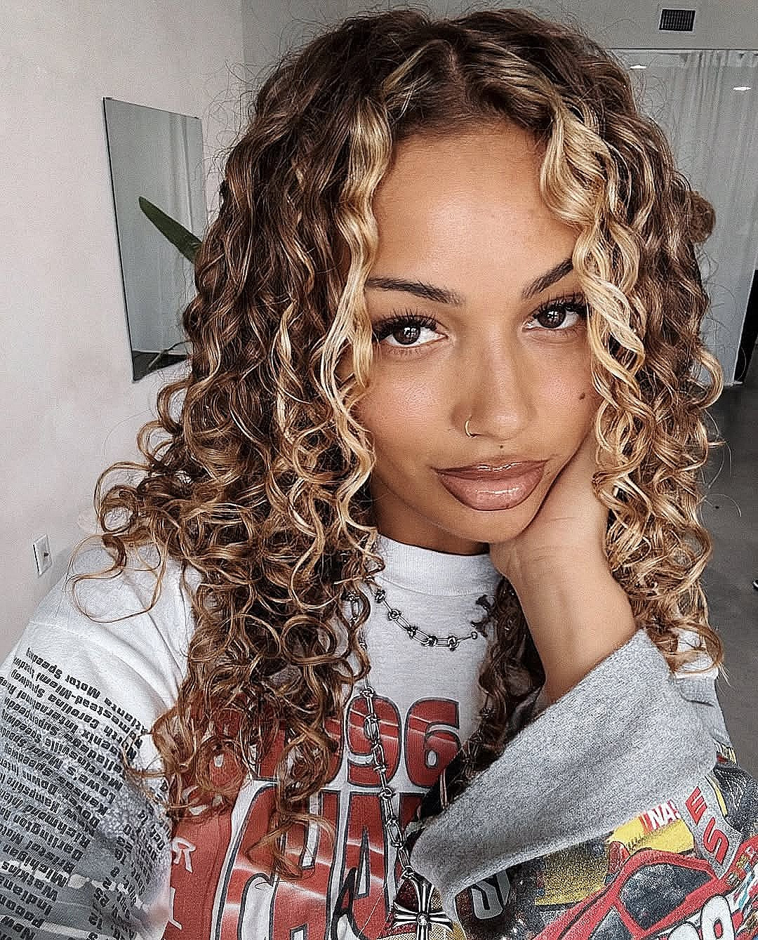 Dark Brown Curls With Blonde Highlights Dark Brown Curls With Blonde Highlights — Graduation Hairstyles Curls 2027