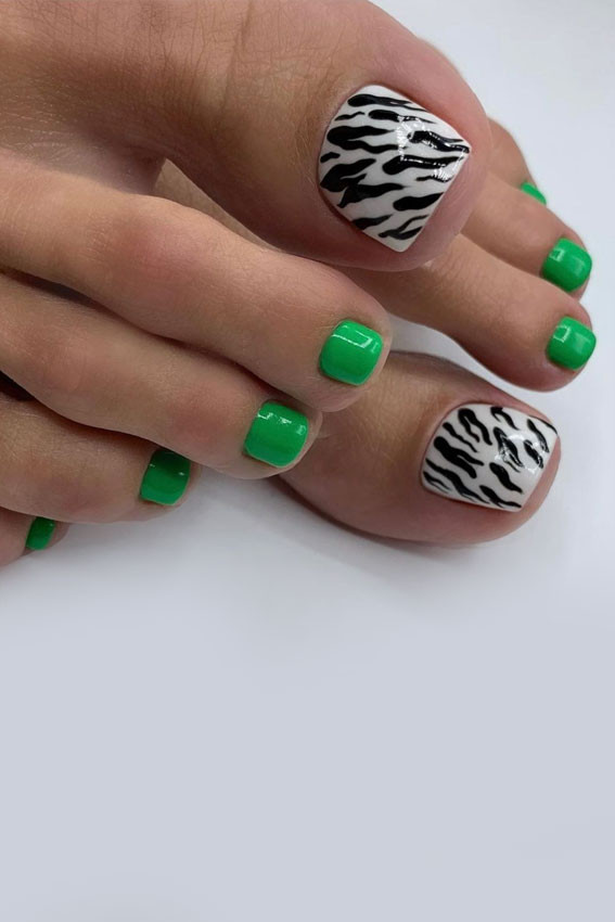 Bright Green Zebra Print Accents Bright Green Zebra Print Accents — Green Toe Nails 2027