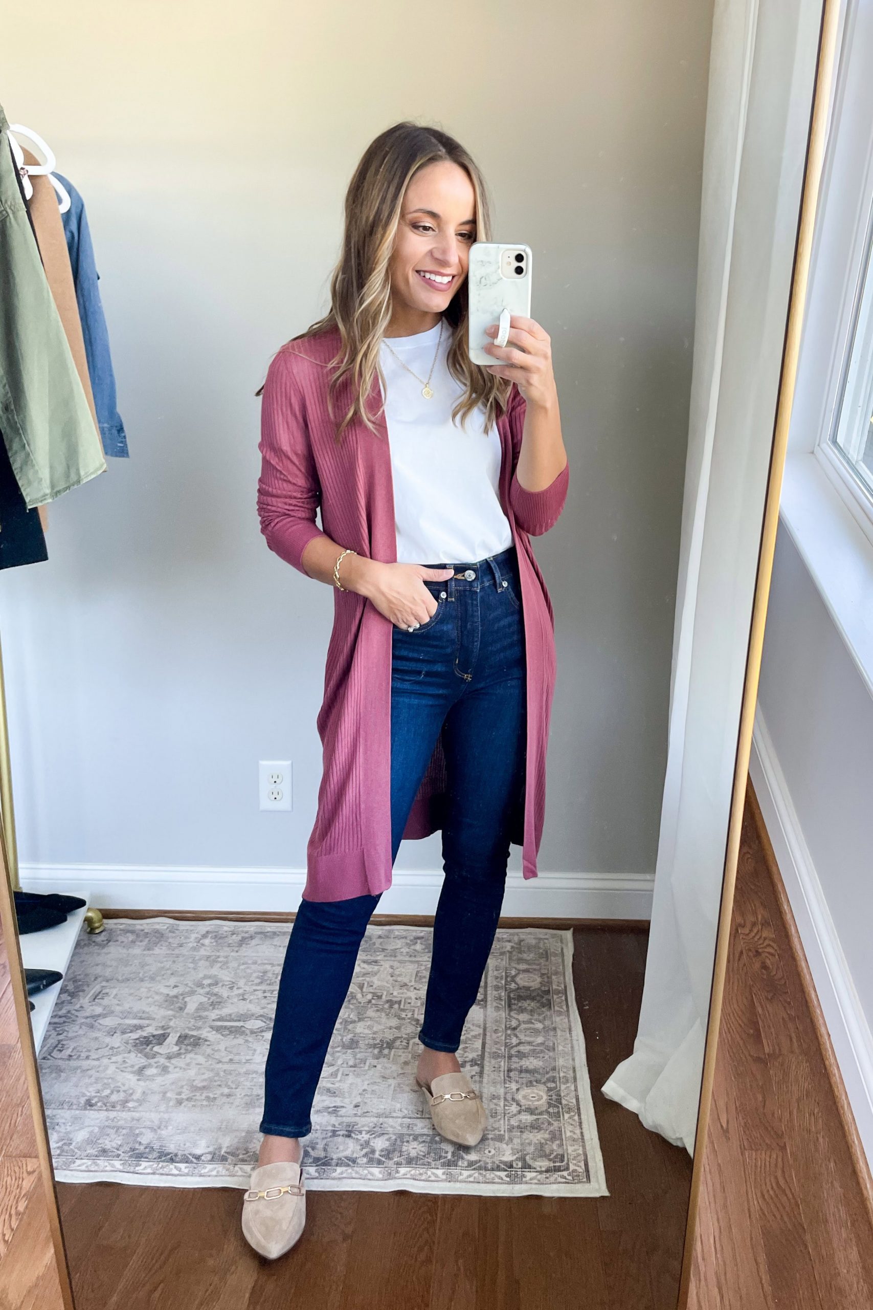 Pink Longline Cardigan with Skinny Jeans for Casual Comfort Pink Longline Cardigan with Skinny Jeans for Casual Comfort — Zoom Outfits 2027
