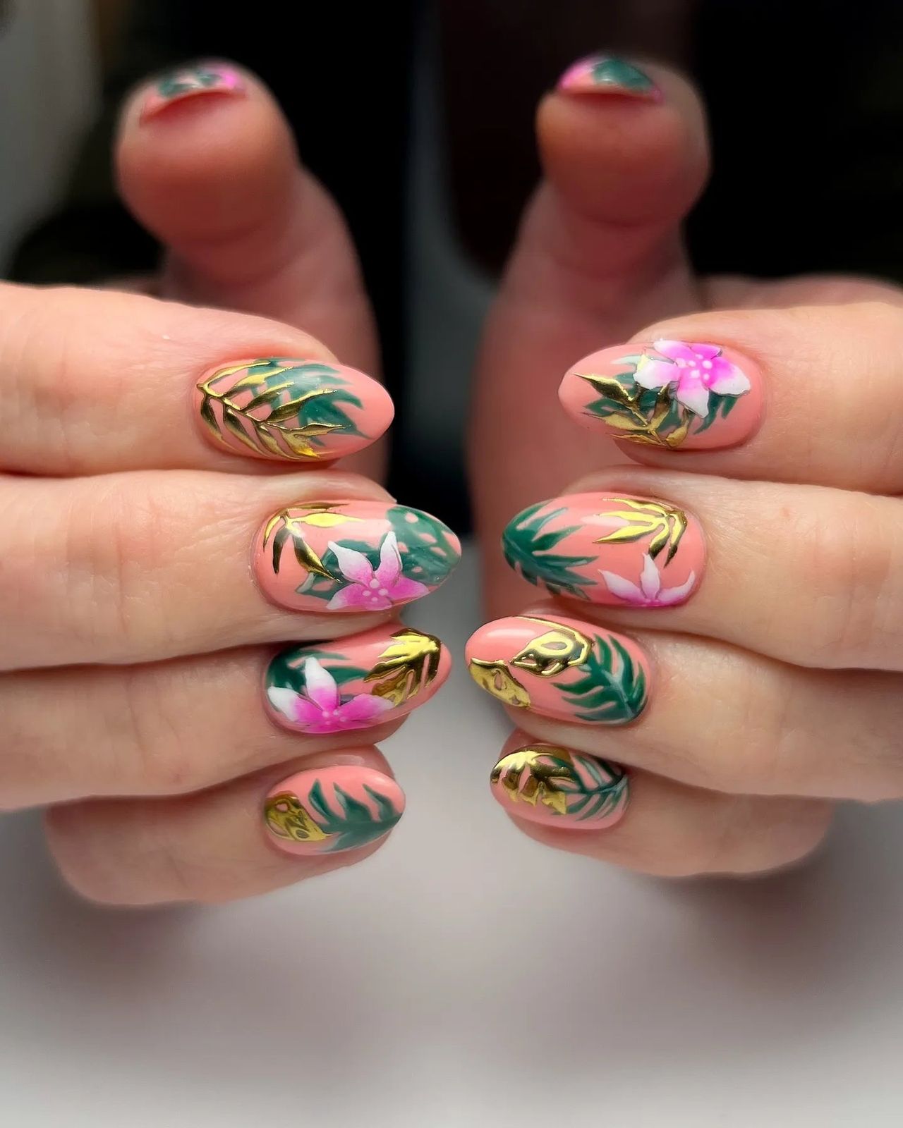 Peach Glossy Hibiscus Palm Leaf Medium Oval Peach Glossy Hibiscus Palm Leaf Medium Oval — Hibiscus Flower Nails 2027