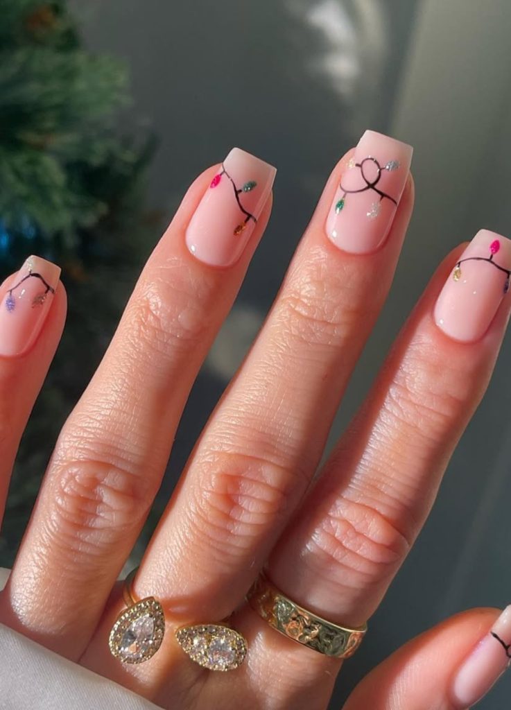 Christmas Light String Art Short Squares Christmas Light String Art Short Squares — Winter Vacation Nails 2027