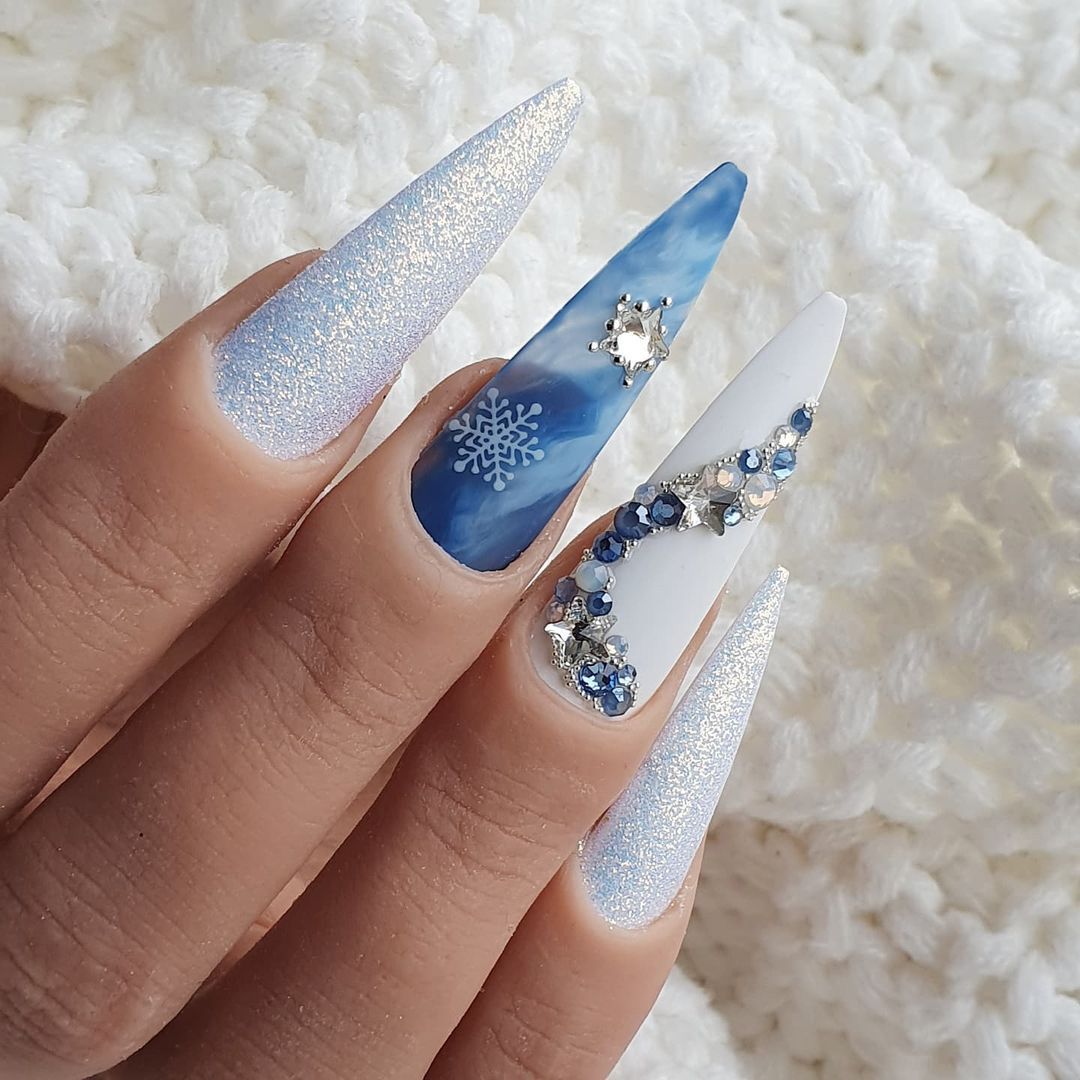 Iridescent Glitter Stiletto Nails Iridescent Glitter Stiletto Nails — Winter Wonderland Nails 2027