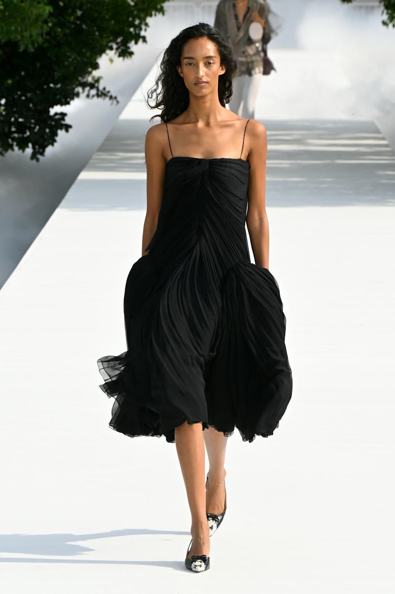 Ruched Bodice Beauty: Black Chiffon Midi with Voluminous Skirt Ruched Bodice Beauty: Black Chiffon Midi with Voluminous Skirt — Midi Dresses 2027