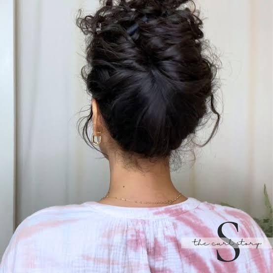 Collarbone Loose Curls Collarbone Loose Curls — Overnight Hairstyles 2027