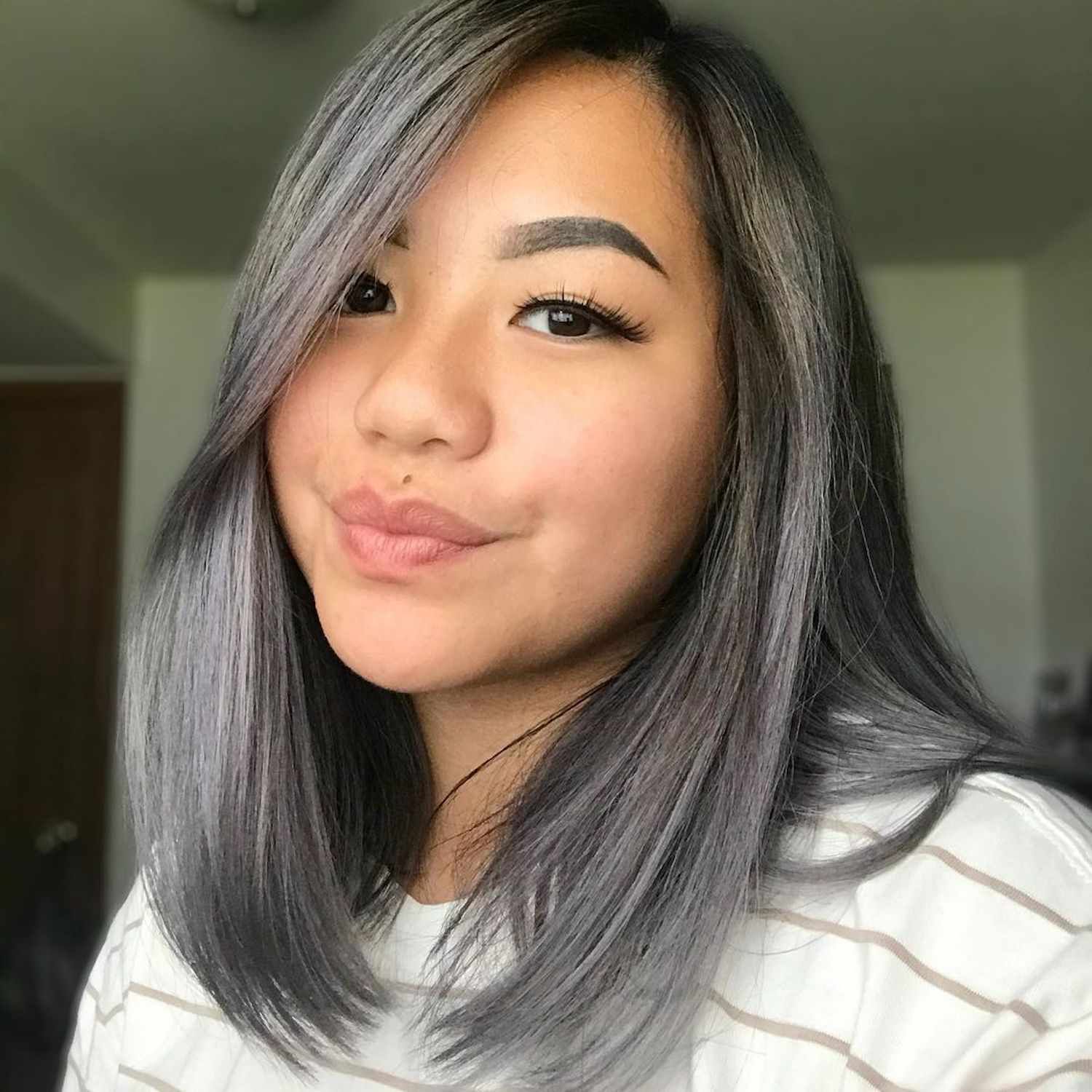 Side-Swept Visual Idea Side-Swept Visual Idea — Balayage on Gray Hair 2027