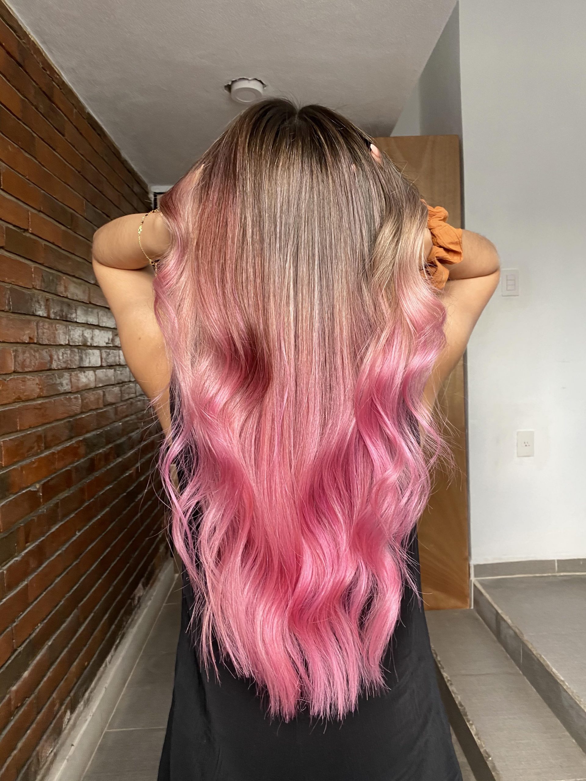 Middle Visual Idea Middle Visual Idea — Blonde 2027 with Pink Hair