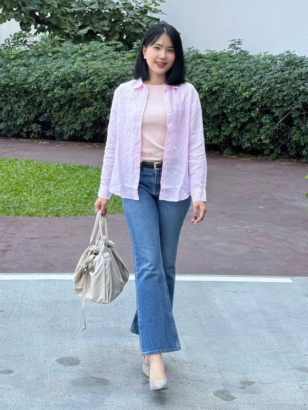 Casual Striped Shirt with Pink Top and Blue Bootcut Jeans Casual Striped Shirt with Pink Top and Blue Bootcut Jeans — Blue Bootcut Jeans Outfits 2027
