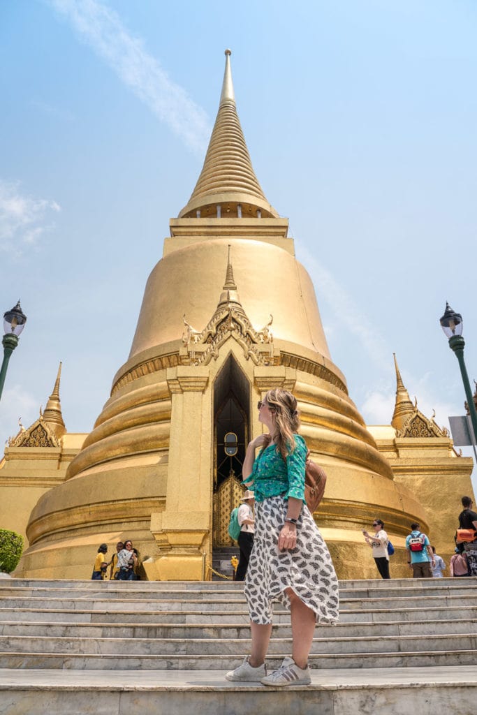 All-White Ensemble with Blue Shirt Tie for Sightseeing All-White Ensemble with Blue Shirt Tie for Sightseeing — Thailand Outfits 2027