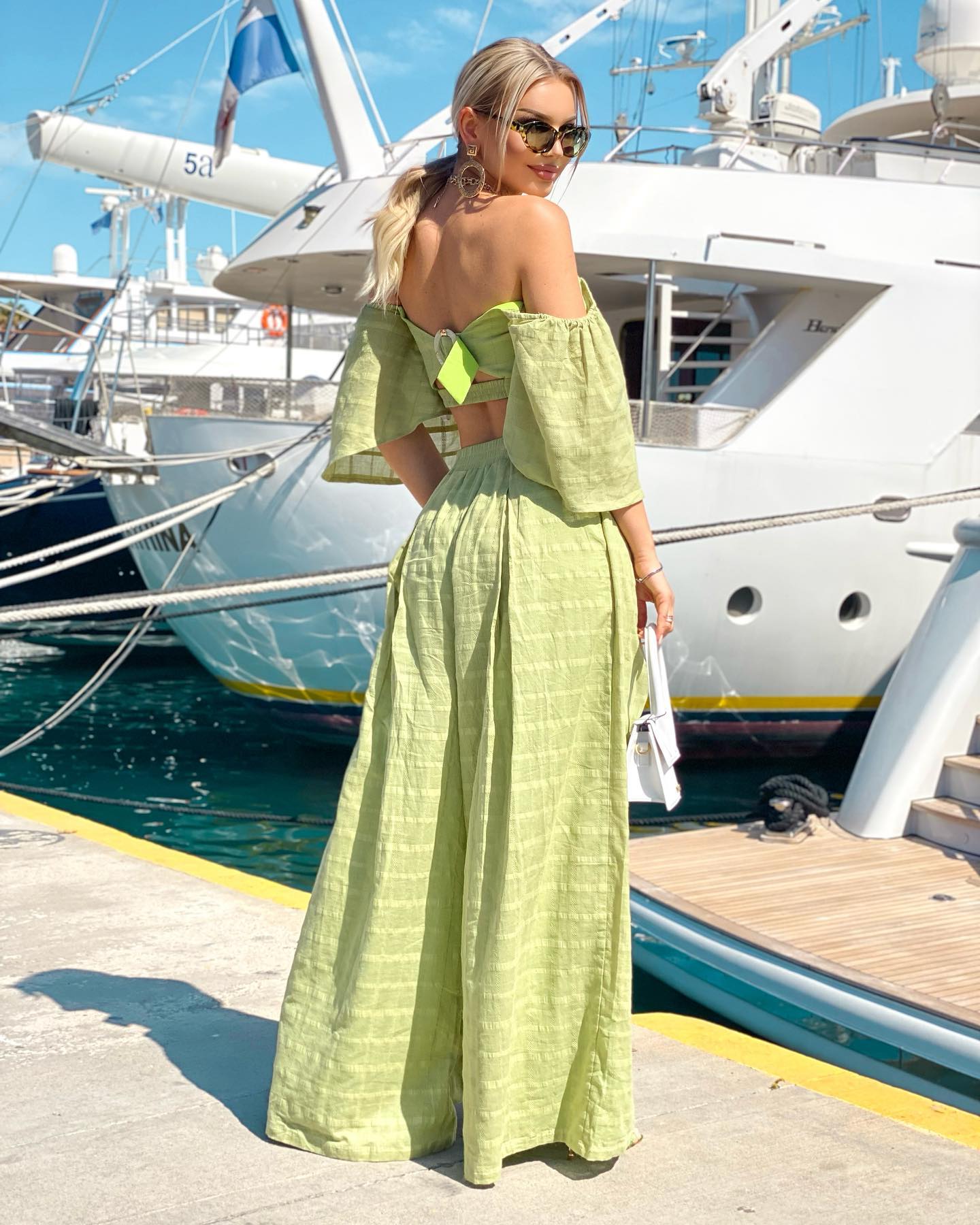 Lime Green Linen Set with Off-the-Shoulder Top Lime Green Linen Set with Off-the-Shoulder Top — Yacht Outfits 2027