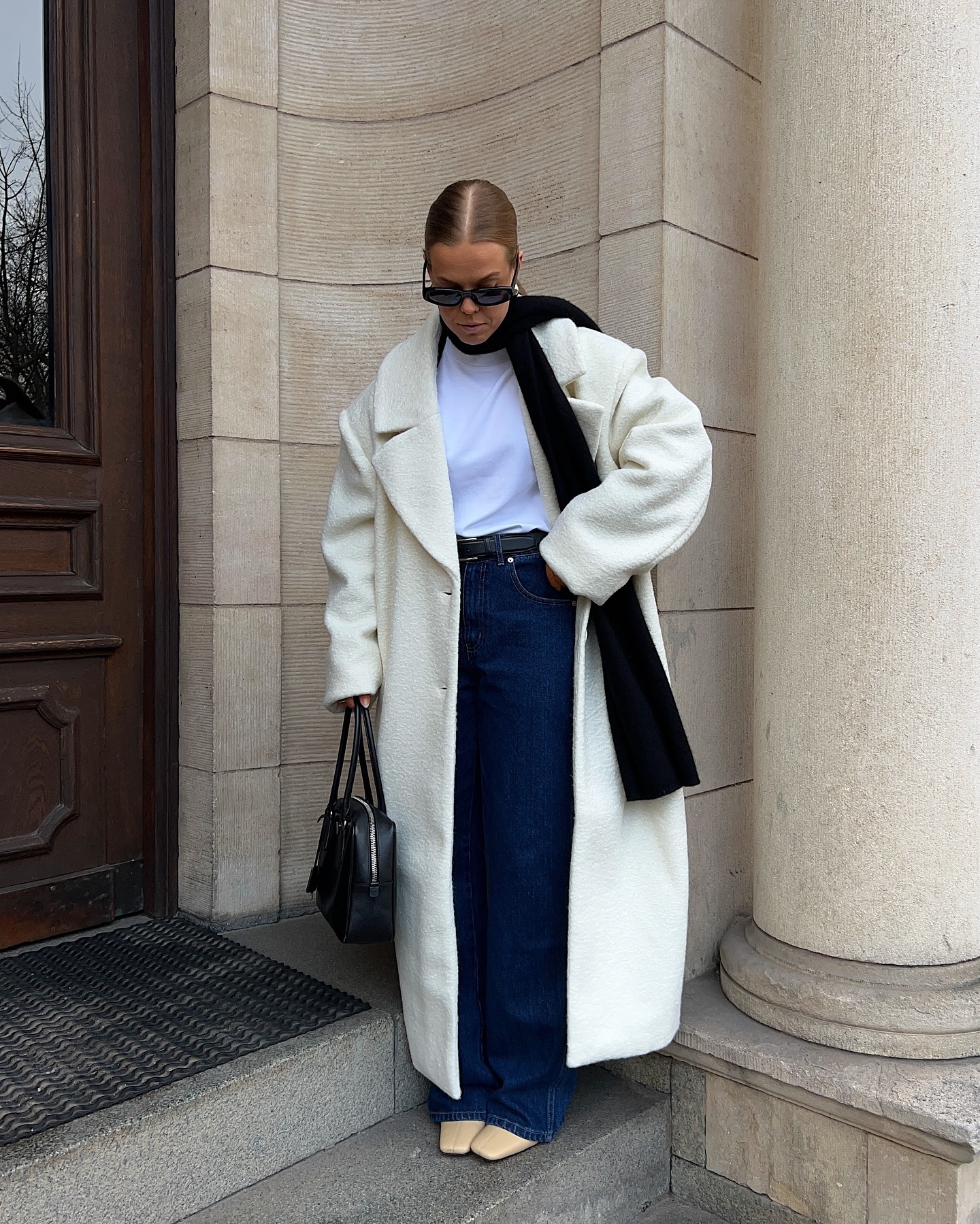 7 Easy, Cool-Girl Jeans Outfits Scandi Women Are Wearing RN | Who What Wear