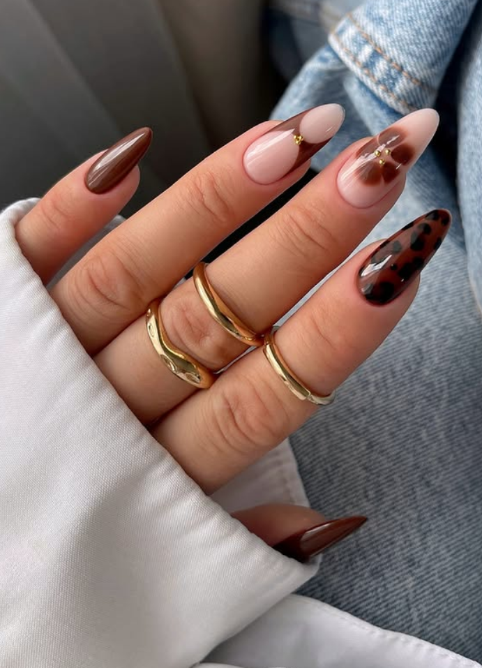 Brown Leopard Print Gold Foil Almond Nails Brown Leopard Print Gold Foil Almond Nails — Long Nails 2027