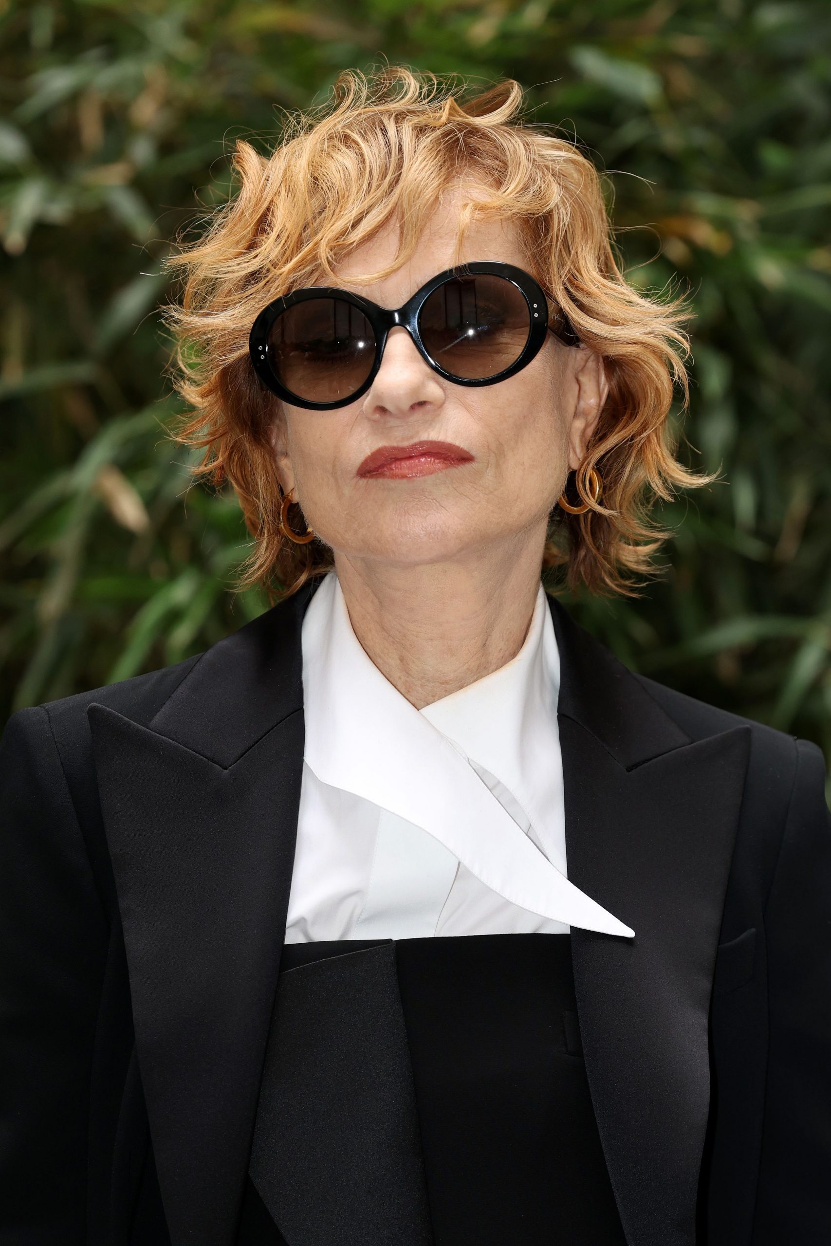 Strawberry Blonde Shag With Curtain Bangs Strawberry Blonde Shag With Curtain Bangs — Short Shag 2027