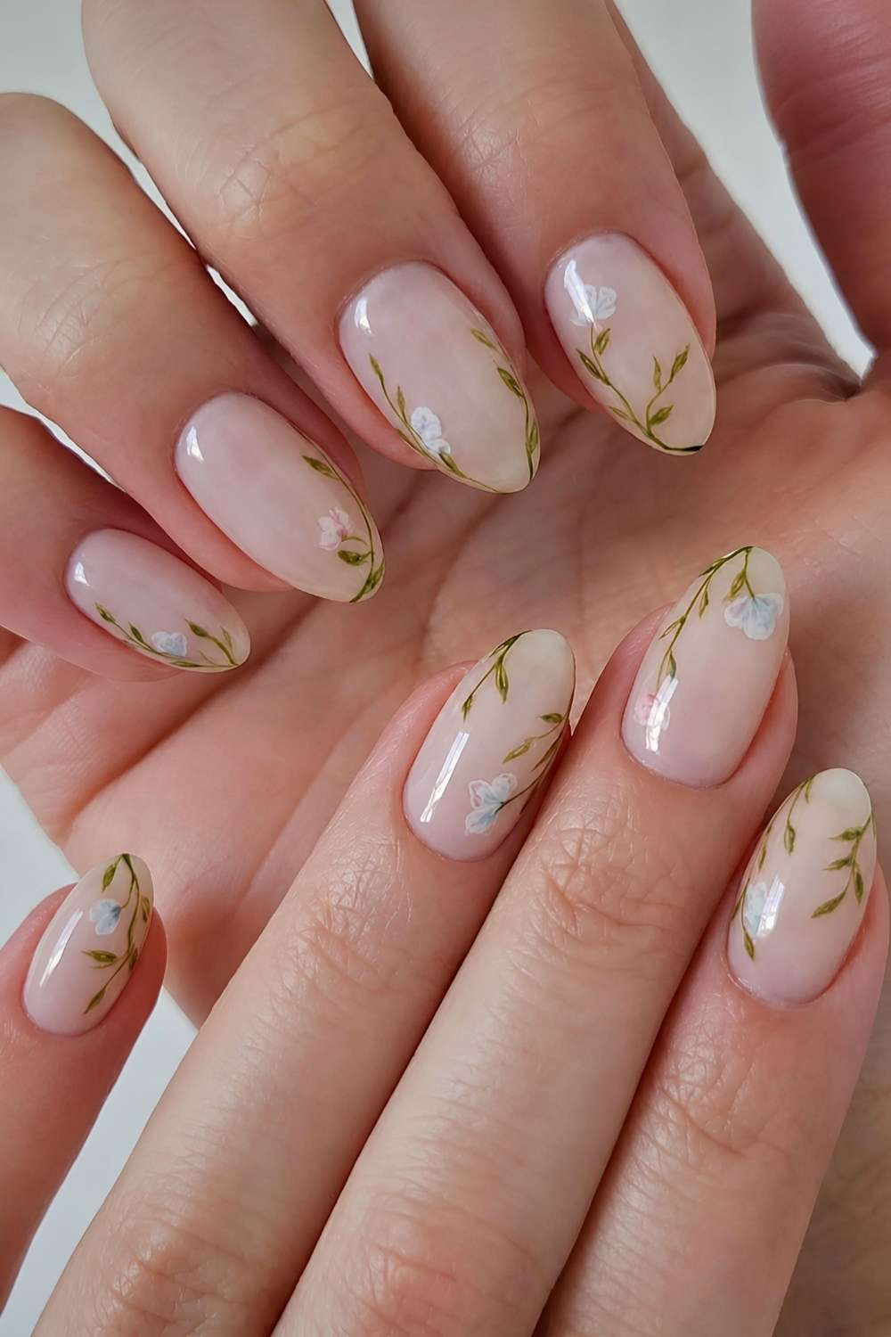 Visual Idea Visual Idea — Floral Nails 2027