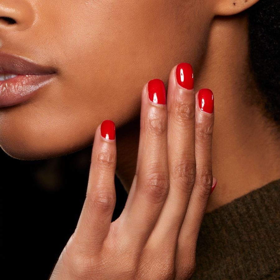 Wavy Red Accent Nails Wavy Red Accent Nails — Red Nails 2027 for Medium Skin