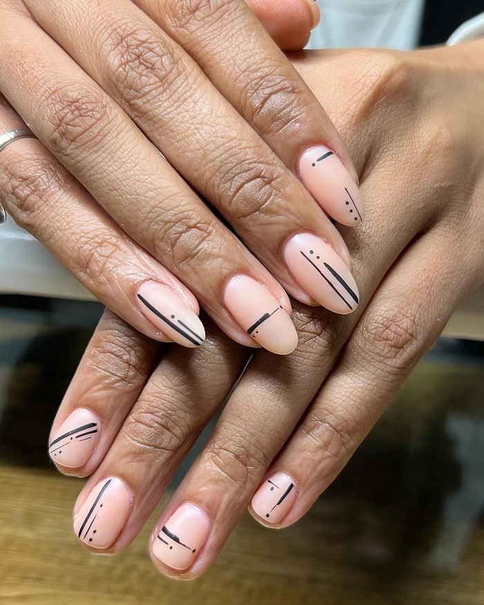 Both Hands Visual Idea Both Hands Visual Idea — Minimal Line Art Nails 2027