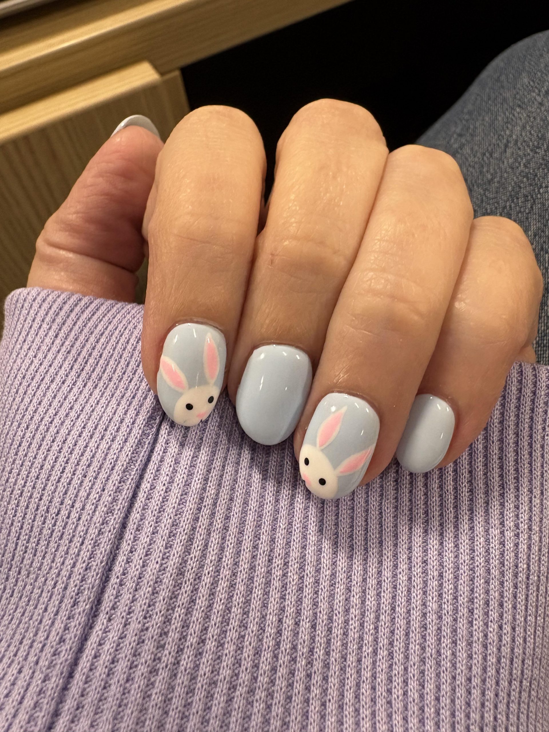 Light Blue Bunny Faces on Accent Nails Light Blue Bunny Faces on Accent Nails — Funny Bunny Nails 2027