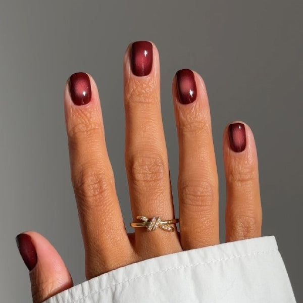 Burgundy Cat-Eye Shifting Chrome Burgundy Cat-Eye Shifting Chrome — Pearl Aura Nails 2027