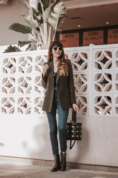 Grey Tweed Blazer with Skinny Jeans Grey Tweed Blazer with Skinny Jeans — California Outfits 2027