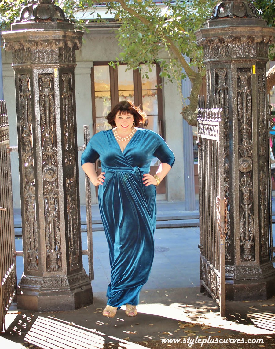 Teal Velvet Wrap Dress with Pearl Necklace Teal Velvet Wrap Dress with Pearl Necklace — Old Hollywood Outfits 2027