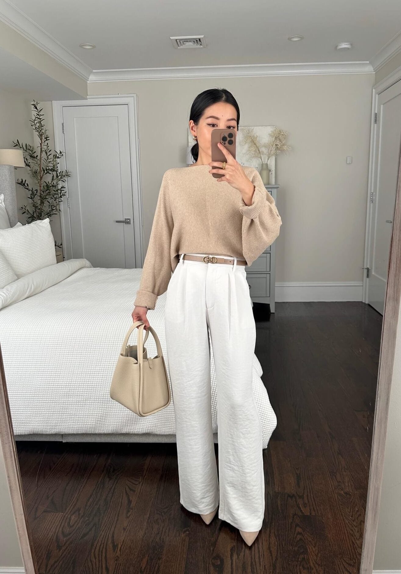 Beige Cropped Knit Sweater and White Linen Trousers Beige Cropped Knit Sweater and White Linen Trousers — Casual Work Outfits 2027