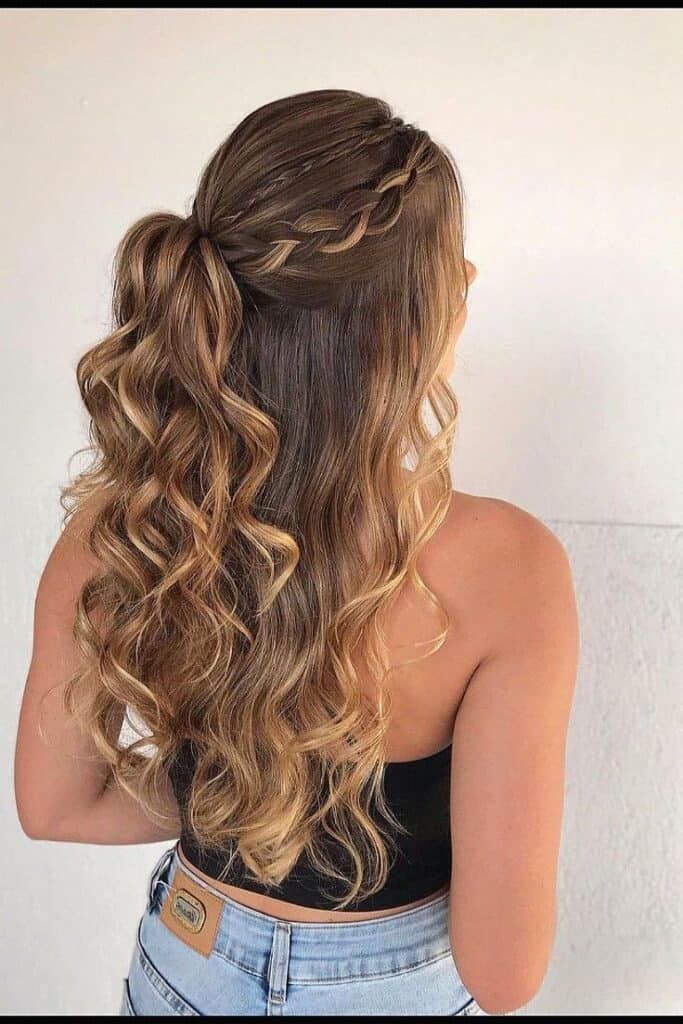 Collarbone Visual Idea — Down Graduation Hairstyles 2027