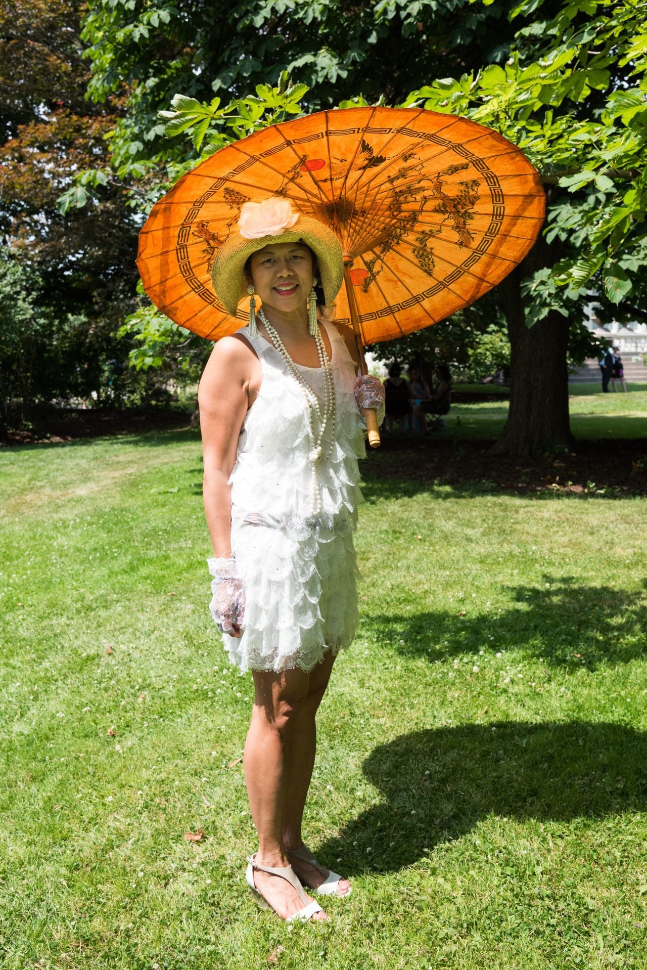 White Lace and Fringe Flapper Dress with Straw Hat — Gatsby Outfits 2027
