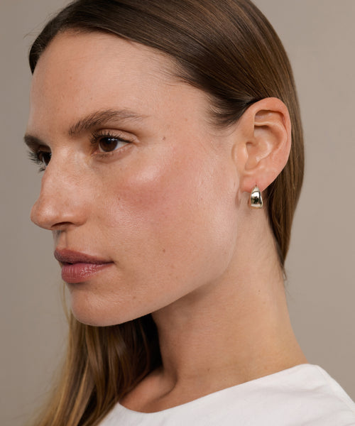 Dome-Shaped Gold Hoops for a Bold, Polished Finish Dome-Shaped Gold Hoops for a Bold, Polished Finish — Gold Hoops Outfits 2027